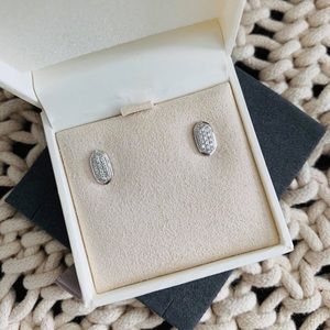 EUC Kendra Scott White Gold Amalee Fine Stud